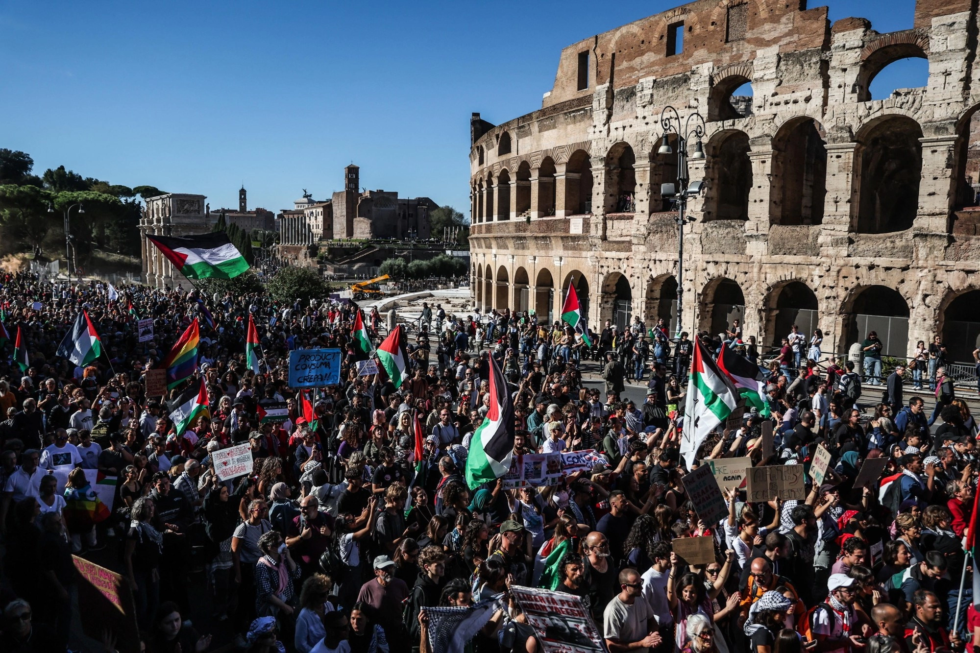 Veliki prosvjed u Rimu na četvrti dan propalestinskih prosvjeda u Italiji